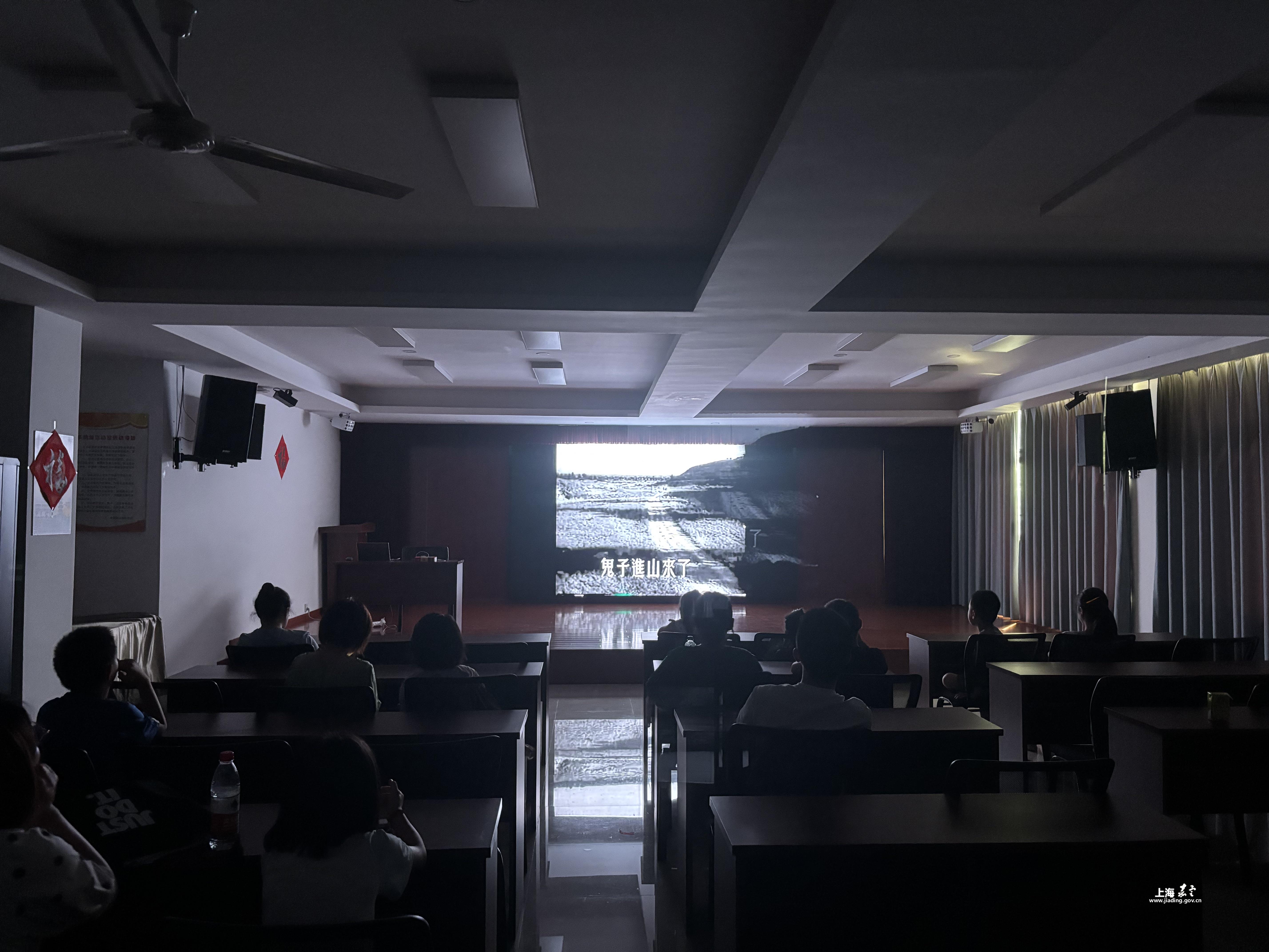 3ca62d2cf3654f30acf8d2c4532f16e8.JPG