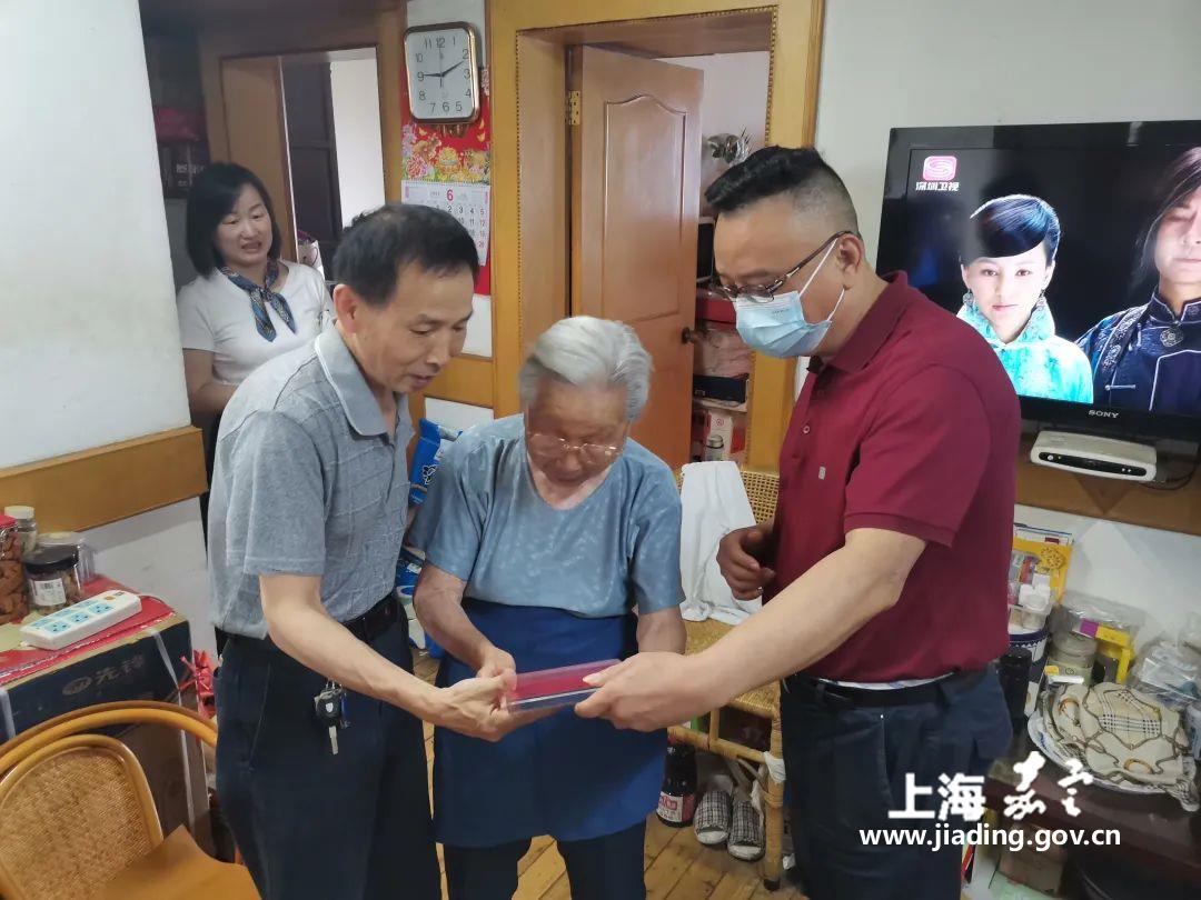 6fda2792daf44fe7b8b488a45ada842f.jpg 6fda2792daf44fe7b8b488a45ada842f.jpg